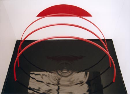 Bez tytu�u - Pozna� 2001, instalacja: plastik, folia, woda