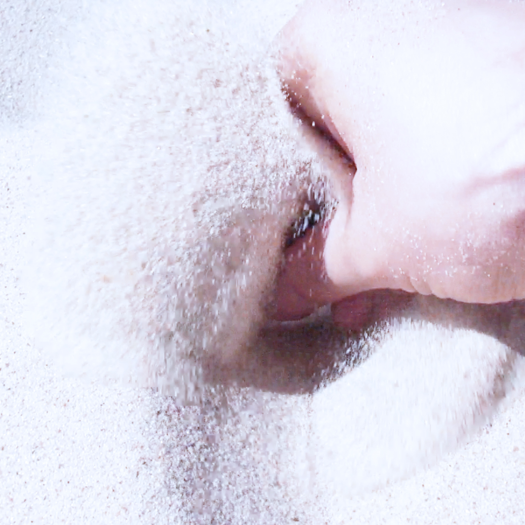 You are currently viewing Yukari Uto / Miasto w bieli / w ramach rezydencji artystycznej