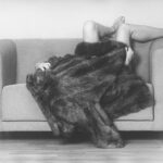 Agata Zbylut Z serii DOTKNIJ TAM GDZIE WSTYD, fotografia analogowa, odbitka barytowa 24x30 cm, 2024 3