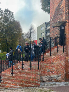 31 Oprowadzanie po wystawie. Baszta Czarownic, foto Agnieszka Kilian